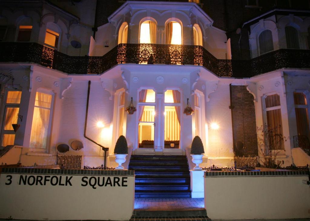 3 Norfolk Square Hotel Great Yarmouth Bagian luar foto