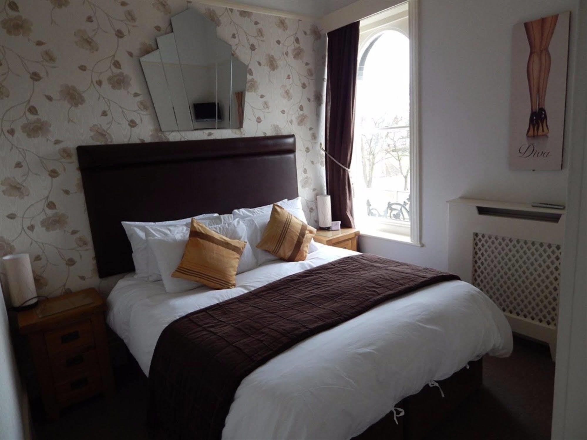 3 Norfolk Square Hotel Great Yarmouth Bagian luar foto