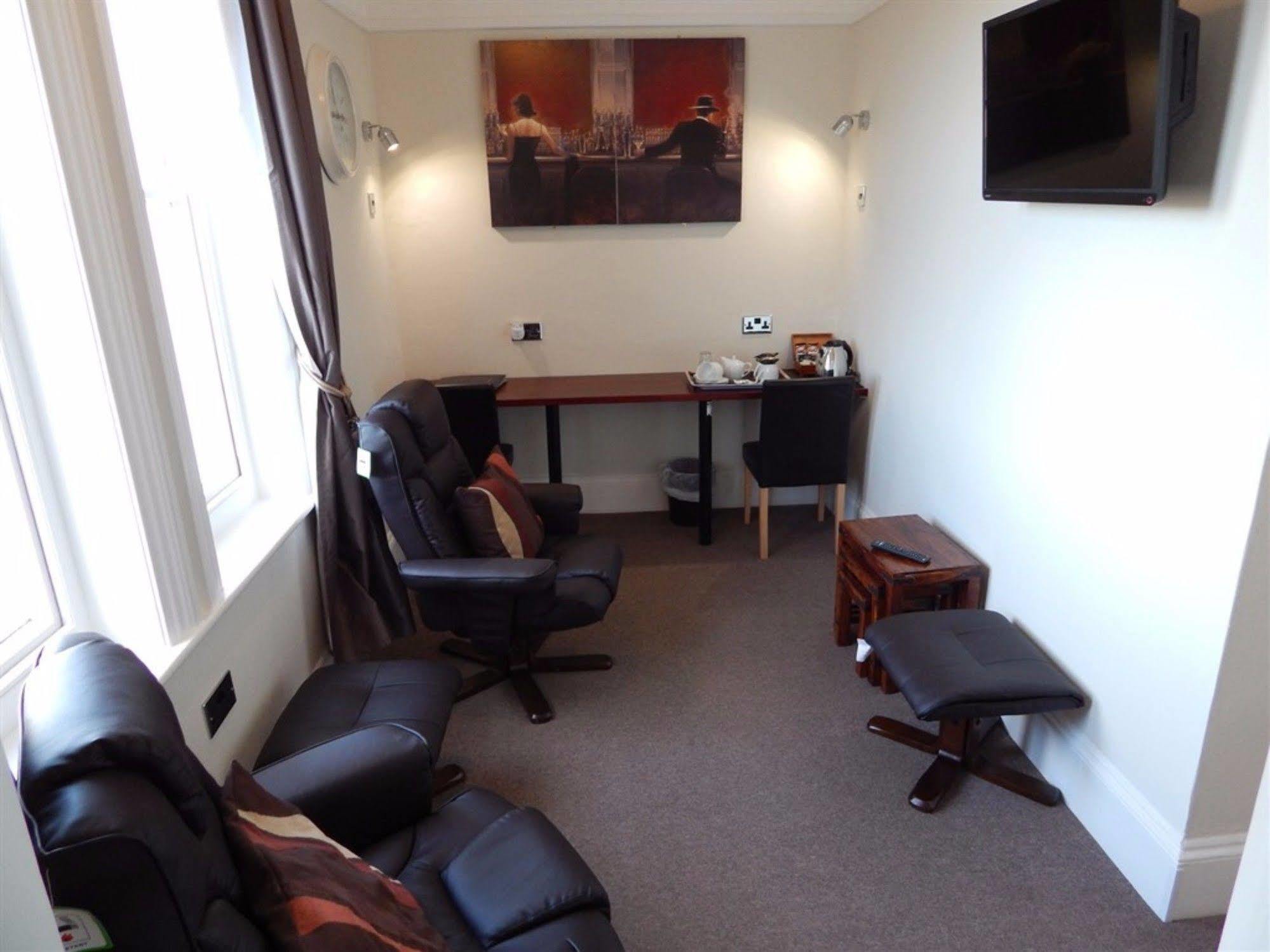 3 Norfolk Square Hotel Great Yarmouth Bagian luar foto